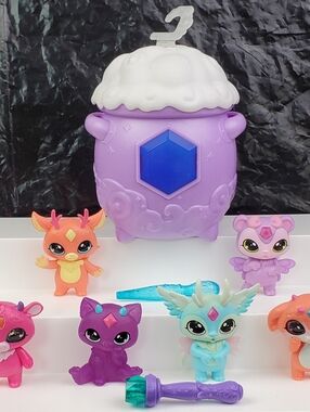 Magic Mixies Mixlings Cauldron Two Wands and Six Figures - READ - Lot of 9 - GUC